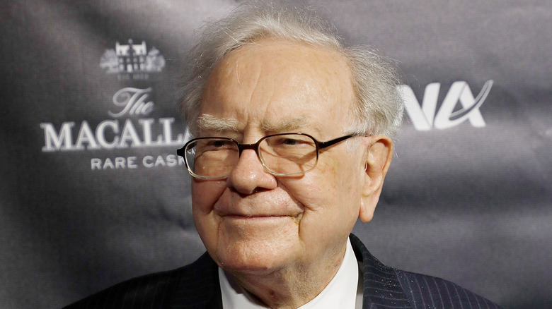 Warren Buffett souriant