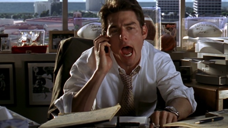 Jerry Maguire criant au téléphone