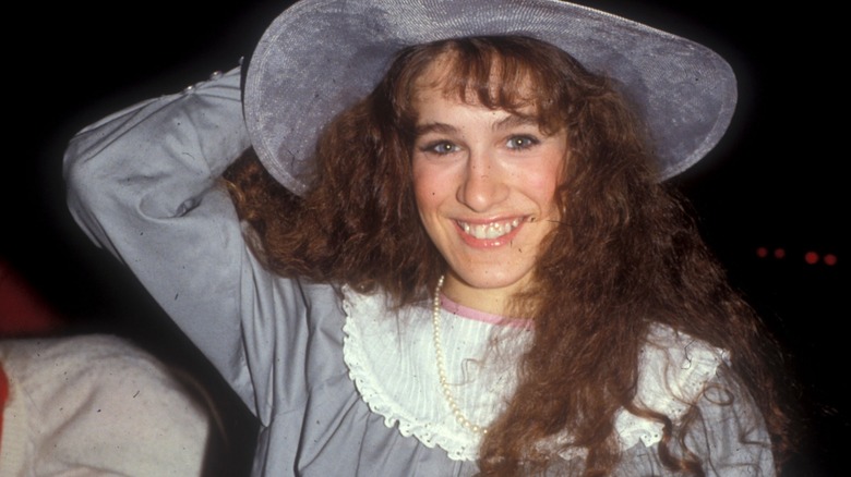 Chapeau de la jeune Sarah Jessica Parker