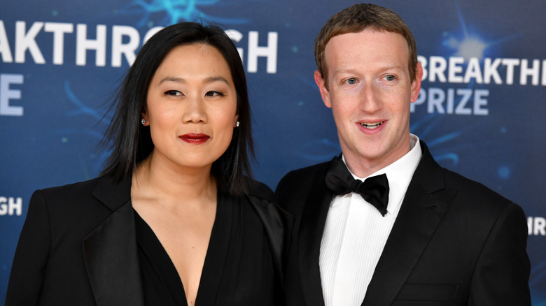 Mark Zuckerberg et Priscilla Chan viennent d’avoir la dispute la plus étrange dans leur jardin