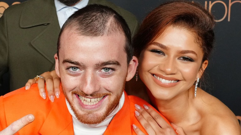 Zendaya rend hommage à la « beauté infinie » d’Angus Cloud, co-vedette d’Euphoria, après sa mort tragique