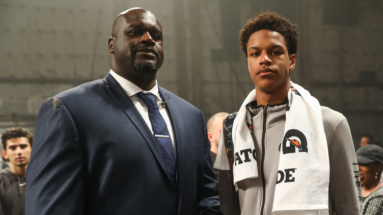 Shaquille et Shareef O'Neal posant