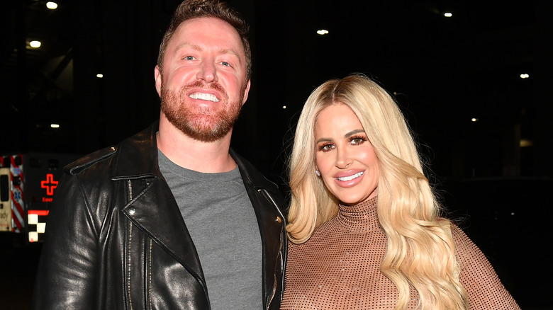 Kroy Biermann et Kim Zolciak souriants