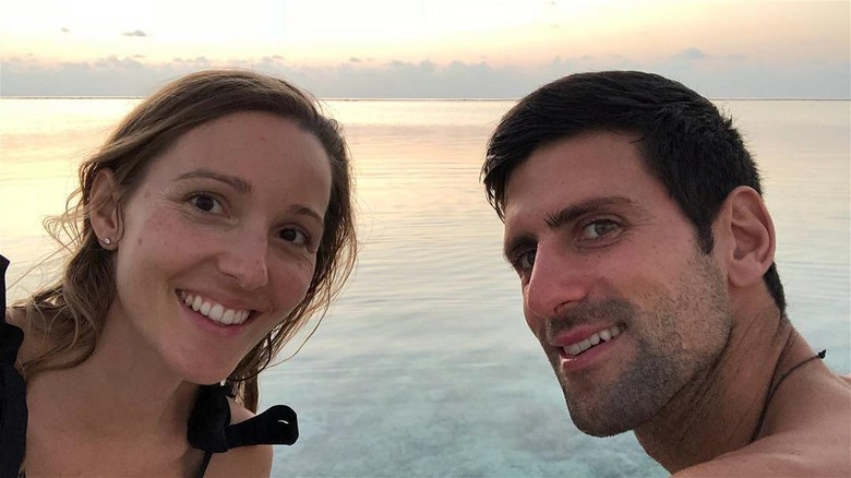 Jelena et Novak Djokovic souriants