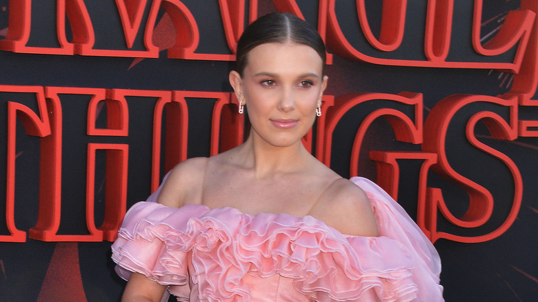 Millie Bobby Brown souriante