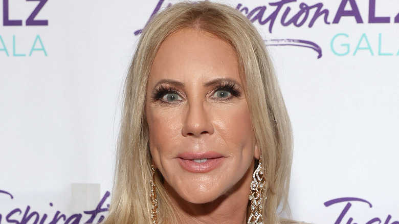 Vicki Gunvalson posant