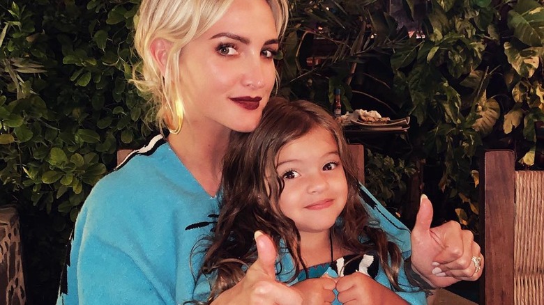 Jagger, la fille d’Ashlee Simpson, grandit pour devenir son mini-moi