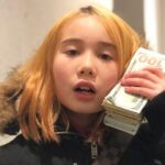 La première photo publique de Lil Tay depuis le canular de la mort sauvage renforce le mystère