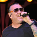 Les moments les plus controversés du leader de Smash Mouth, Steve Harwell