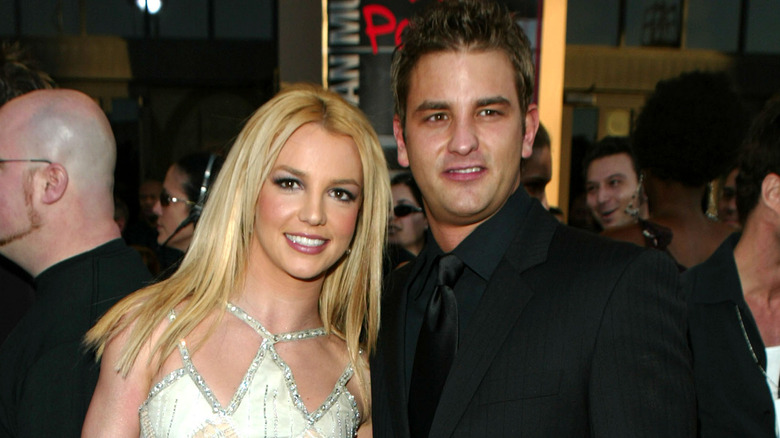 Britney Spears et Bryan Spears posant