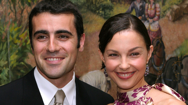 Ashley Judd et Dario Franchitti souriants