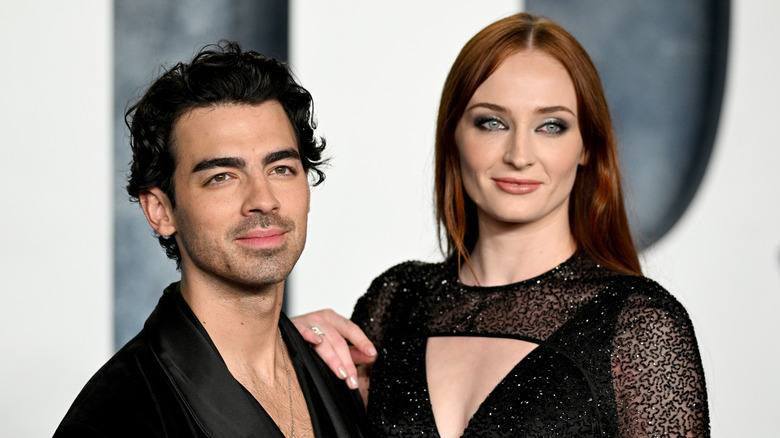 Un regard sur la relation de Sophie Turner avec la famille de Joe Jonas