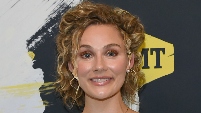 Voici avec qui la star de Hallmark Clare Bowen est mariée dans la vraie vie