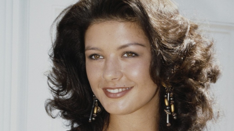 Catherine Zeta-Jones souriante