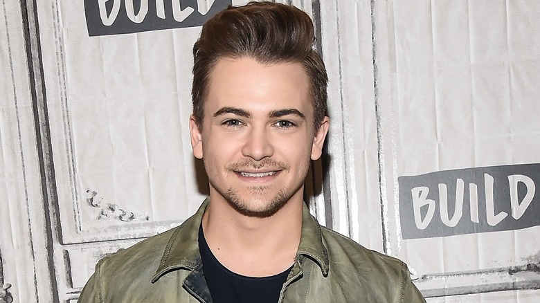 Hunter Hayes souriant