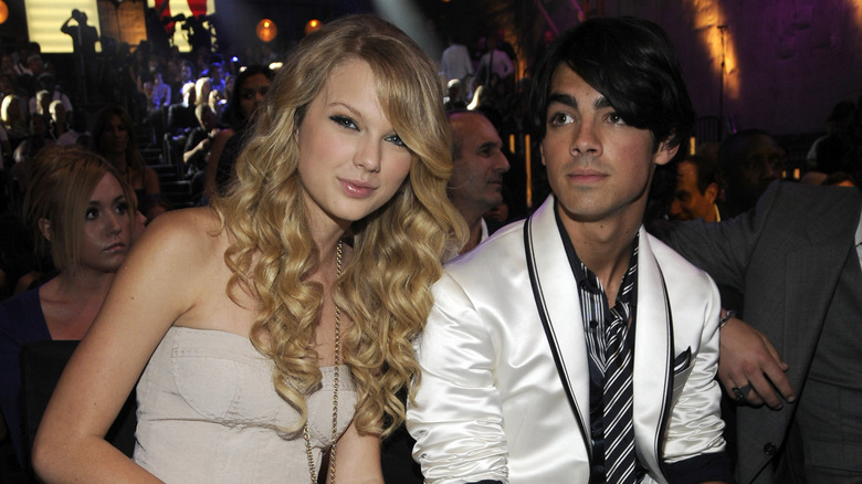 Taylor Swift penche pour Joe Jonas