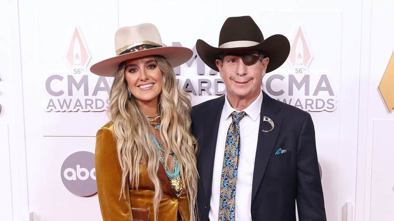 Lainey Wilson CMA Awards avec son père Brian