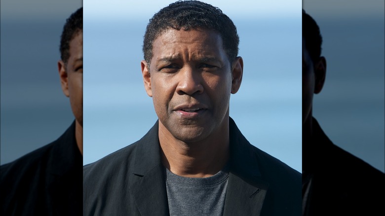 Denzel Washington porte un blazer