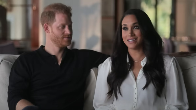 Le prince Harry et Meghan Markle assis