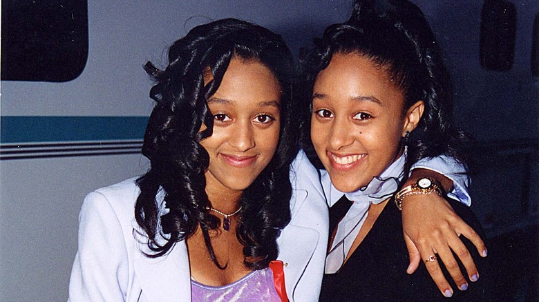 Tia et Tamera Mowry souriantes