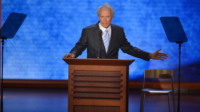 Clint Eastwood s'exprimant à la Convention nationale républicaine de 2012