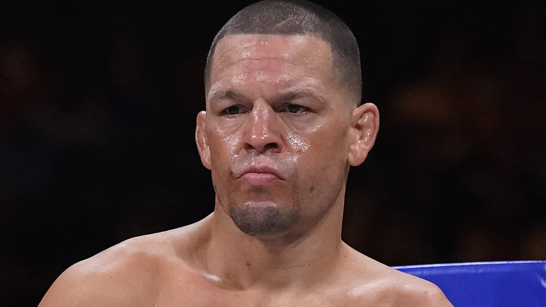 Nate Diaz renfrogné sur le ring