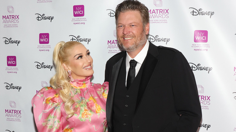 Blake Shelton et Gwen Stefani posent ensemble