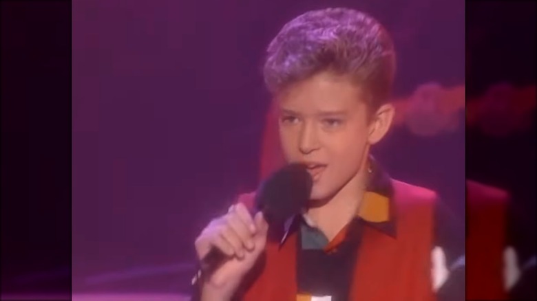 Justin Timberlake sur scène dans "The Mickey Mouse Club"