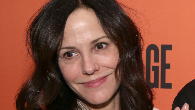 Mary-Louise Parker posant pour les caméras