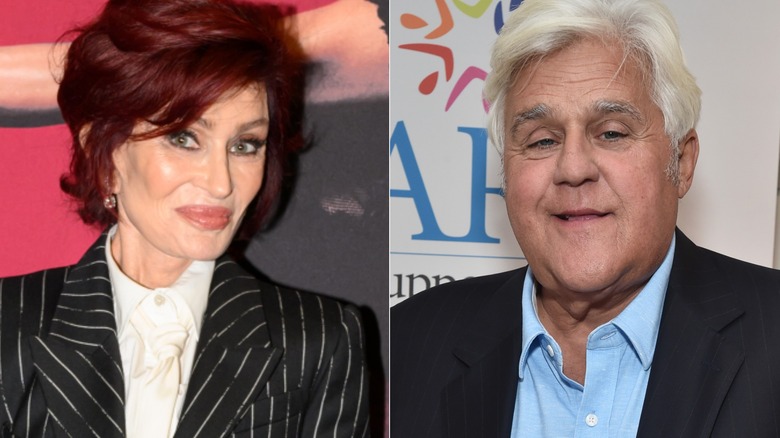 Sharon Osbourne posant lors d'un événement et Jay Leno souriant lors d'un événement 