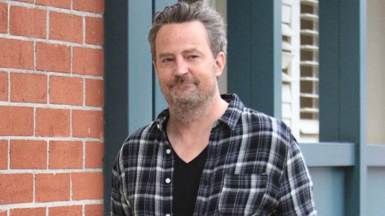 Matthew Perry, souriant