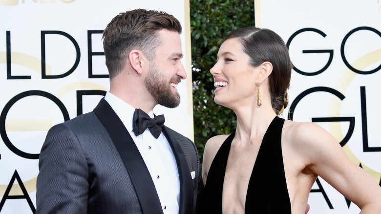 Jessica Biel et Justin Timberlake posent ensemble