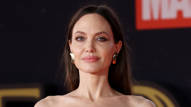 Ce qu’Angelina Jolie a dit à propos de sa réconciliation avec son père Jon