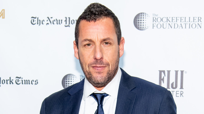 Ce que nous savons des problèmes de santé d’Adam Sandler