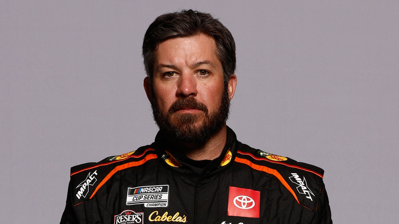 Martin Truex Jr posant