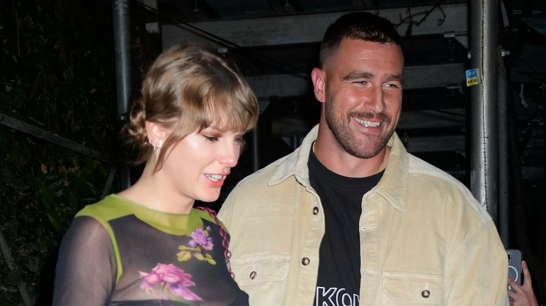 La famille Kelce aurait peur pour Travis au milieu de la frénésie médiatique de Taylor Swift