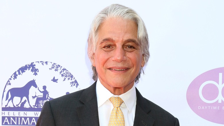 L’accident de ski qui a failli coûter la vie à Tony Danza