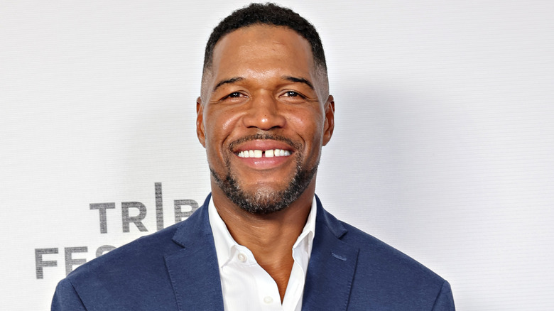 Michael Strahan, souriant