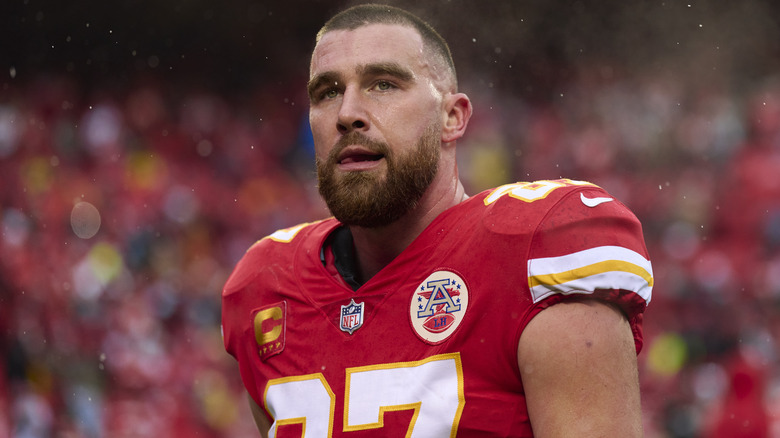 Travis Kelce souriant