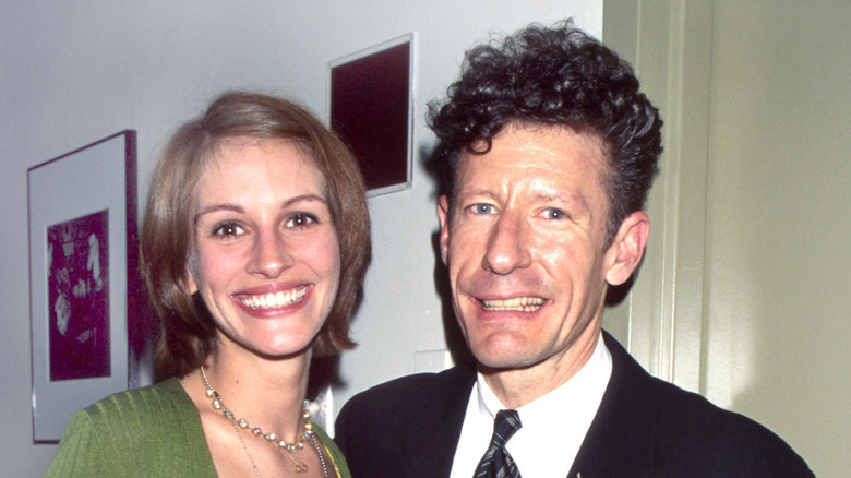 Des choses étranges sur le mariage raté de Julia Roberts et Lyle Lovett