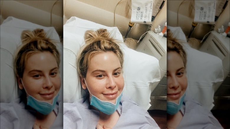 Tara Lipinski est allongée sur un lit d'hôpital