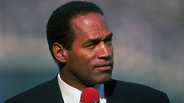 OJ Simpson s'exprimant dans les années 1990