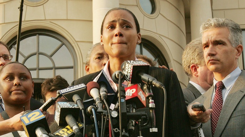 Marion Jones en conférence de presse