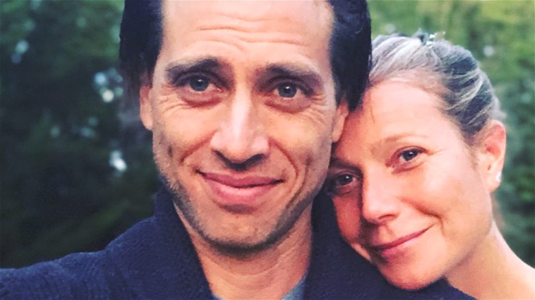 Gwyneth Paltrow et Brad Falchuk en selfie