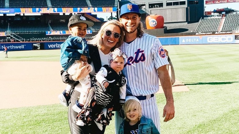 La famille Jankowski tout sourire 