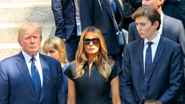 La famille Trump lors d'un enterrement