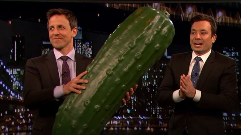 Seth Meyers, Jimmy Fallon et le passage du cornichon