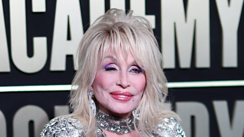 Dolly Parton glamour