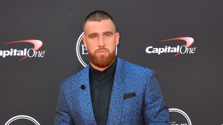 Ce que les amis de Travis Kelce pensent vraiment de sa relation avec Taylor Swift