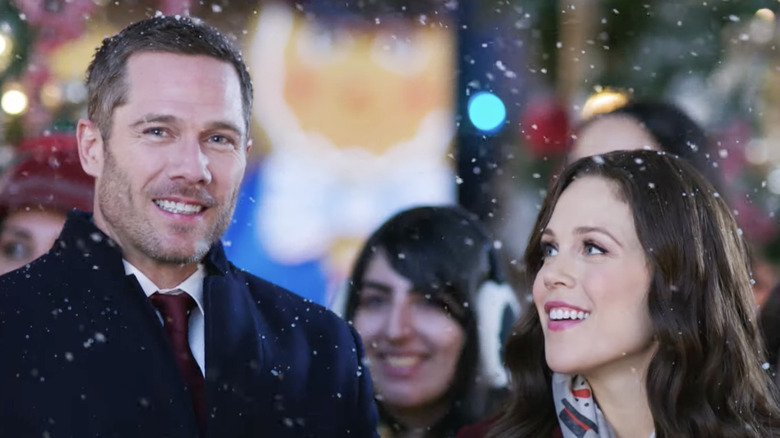 Erin Krakow de Hallmark a une connexion passée inattendue avec Luke Macfarlane